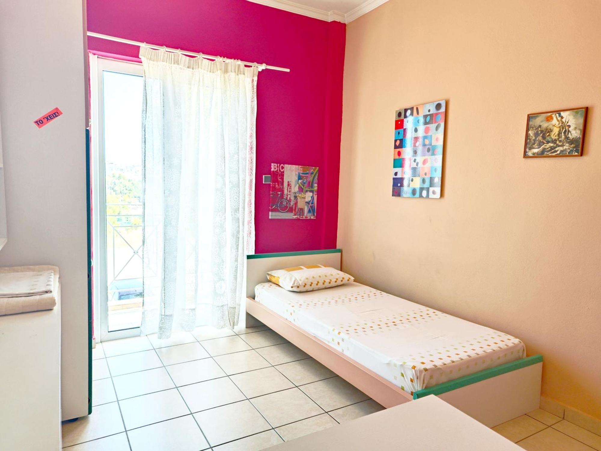 Spacious & Bright Flat With Balcony *
