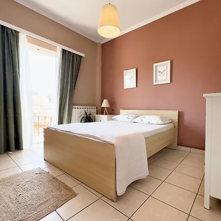Spacious & Bright Flat With Balcony Lavrion Exterior photo